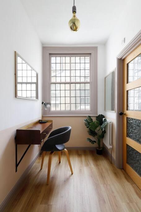 Stunning 2 Bedroom Flat 8Min Walk From The Beach Brighton Exterior foto