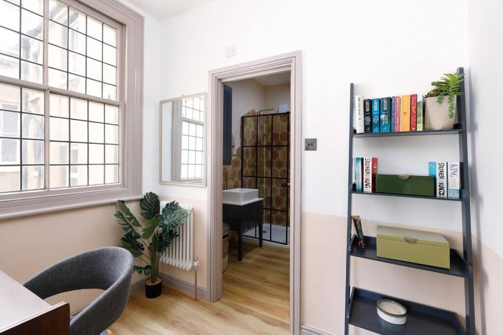 Stunning 2 Bedroom Flat 8Min Walk From The Beach Brighton Exterior foto