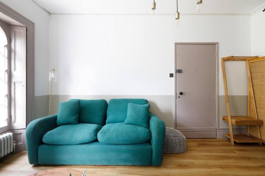 Stunning 2 Bedroom Flat 8Min Walk From The Beach Brighton Exterior foto